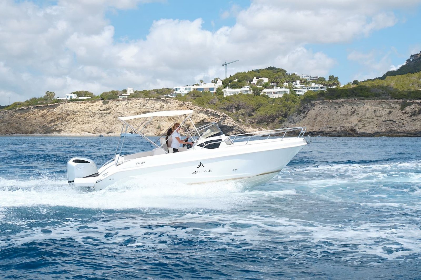 Motorboat Ayros 24